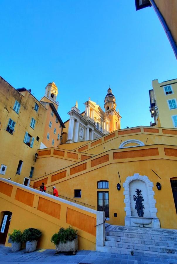 Menton, Centre Historique, Vue Mer Экстерьер фото