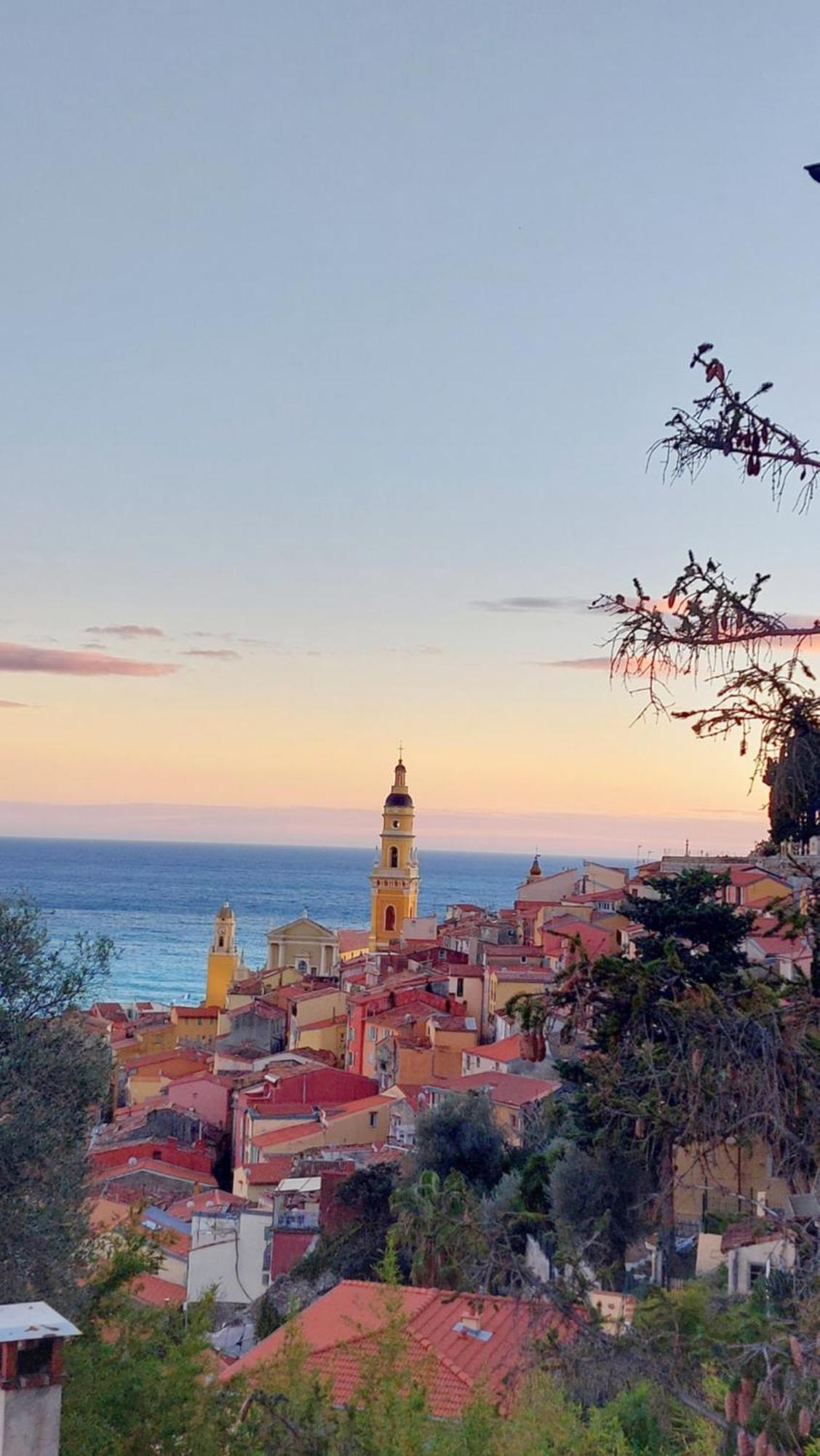 Menton, Centre Historique, Vue Mer Экстерьер фото